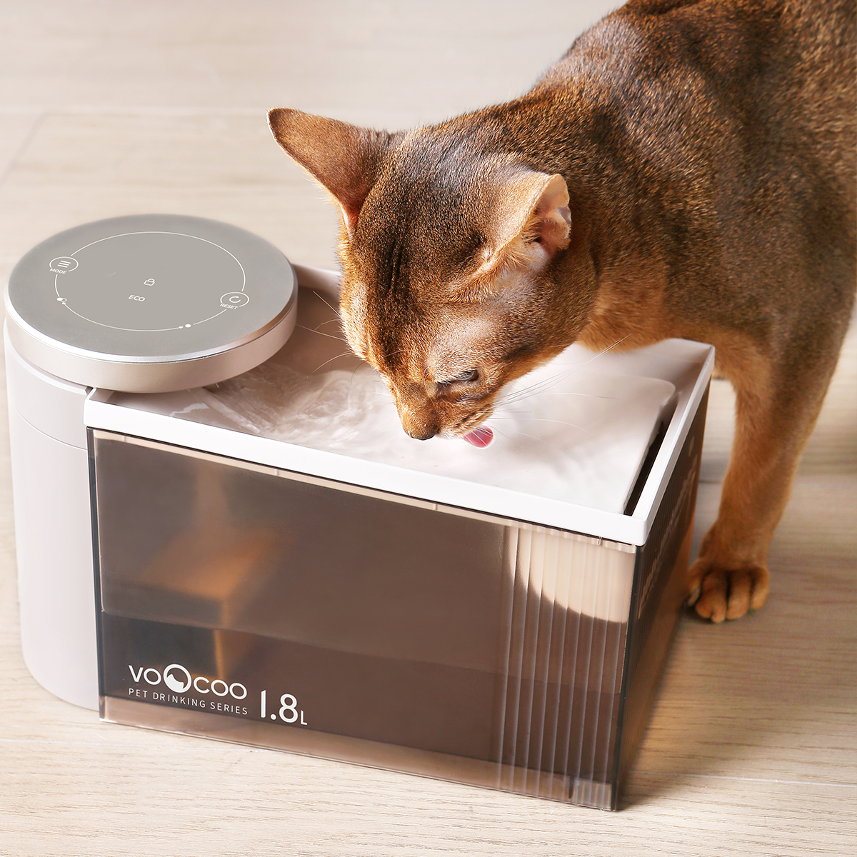 VOOCOO Flow Automatic Sterilizing Pet Water Fountain Voocoo
